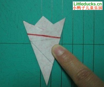 儿童剪纸大全:五角星的剪纸方法