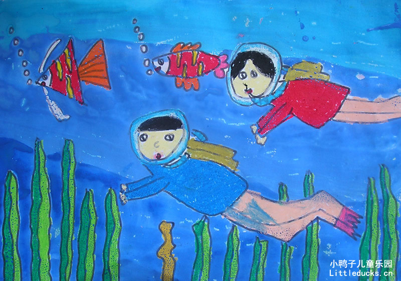 儿童水粉画作品:和小鱼一起游泳
