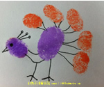 儿童手指画作品欣赏:觅食的孔雀