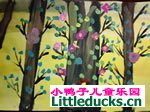 六岁半豆豆的绘画作品大树和小花